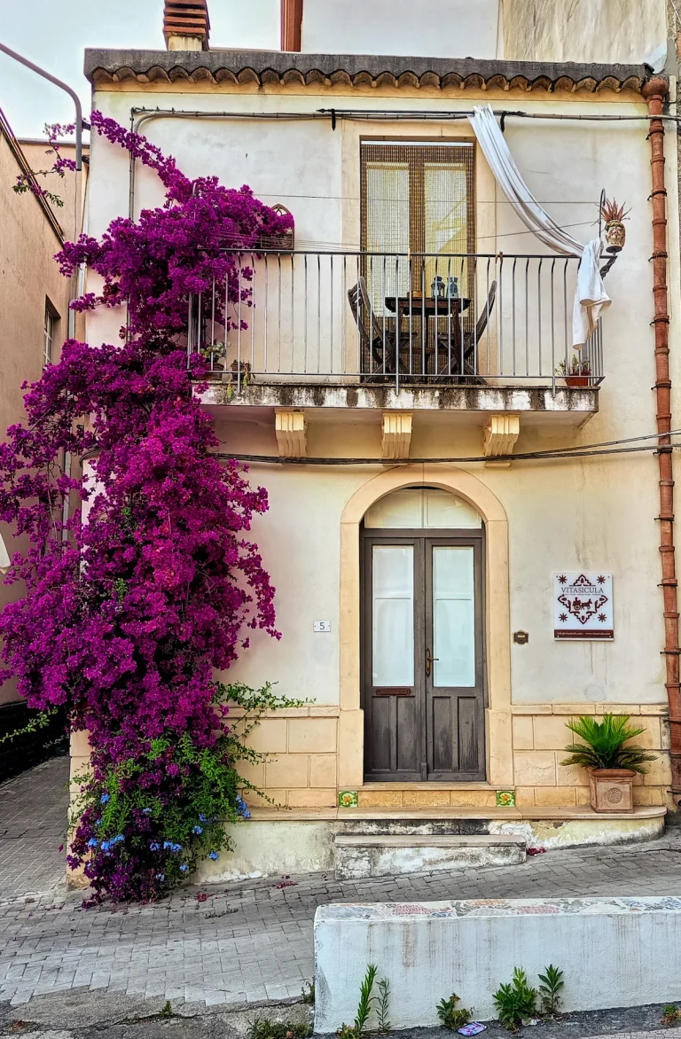 09b74f61-0db4-4c30-bee2-5aed4b0b16f4