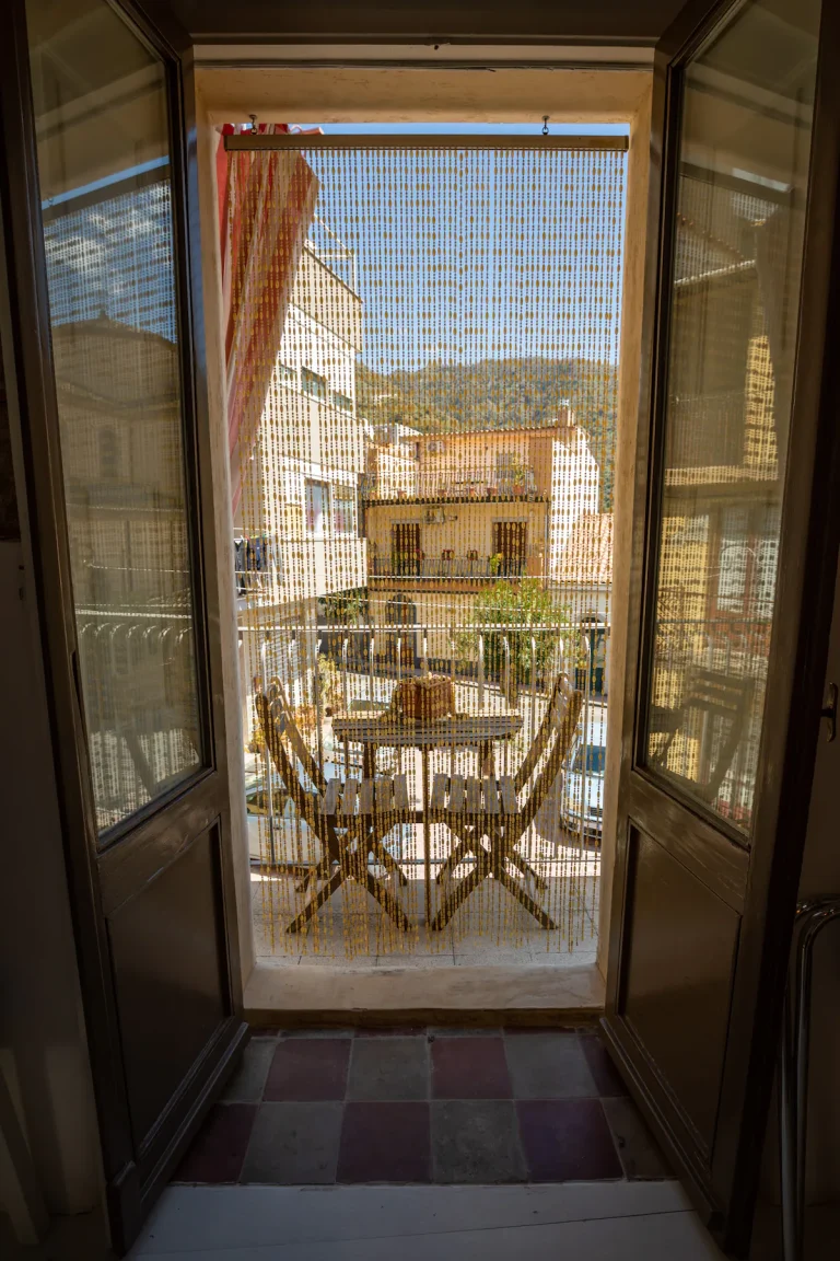 dc5666fd-3f37-4185-b5ca-9de817aff6ae